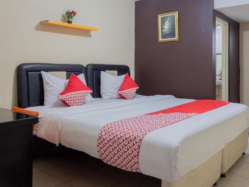 Audah Guesthouse Syariah Redpartner Jakarta Exterior foto